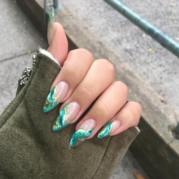 adrianaherera12
